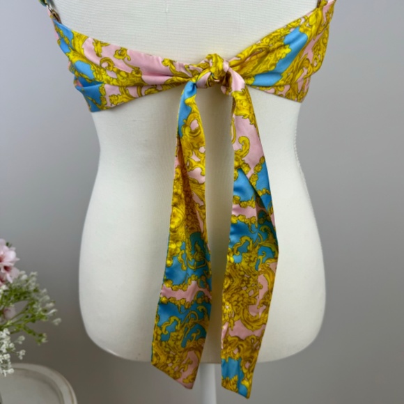 NO 1 LOS ANGELES Scarf Print Tie Back Crop Top Chic / Small - Picture 9 of 14